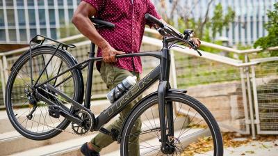 Trek FX+ 2 MS LT L Satin Trek Black Produktbild 2