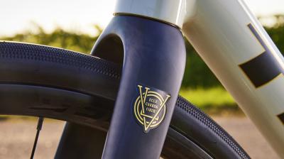 Trek Domane AL 2 58 Crimson to Dark Carmine Fade Produktbild 12